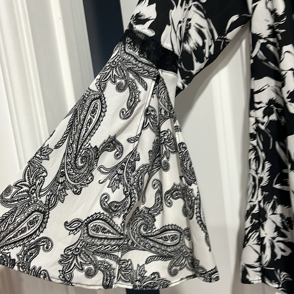 WHBM Floral and paisley off shoulder embellished sleeve top - Picture 2 of 10